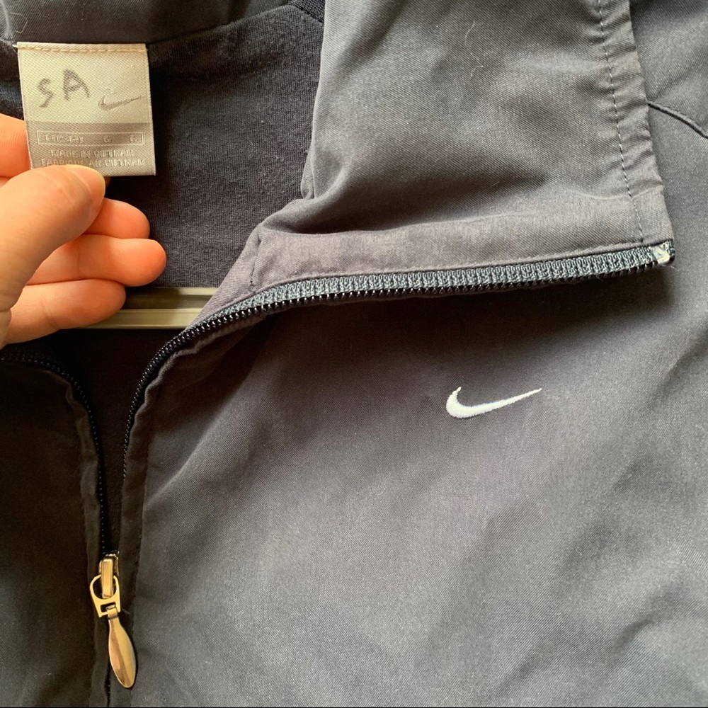 nike jacket - Picture 3 of 3
